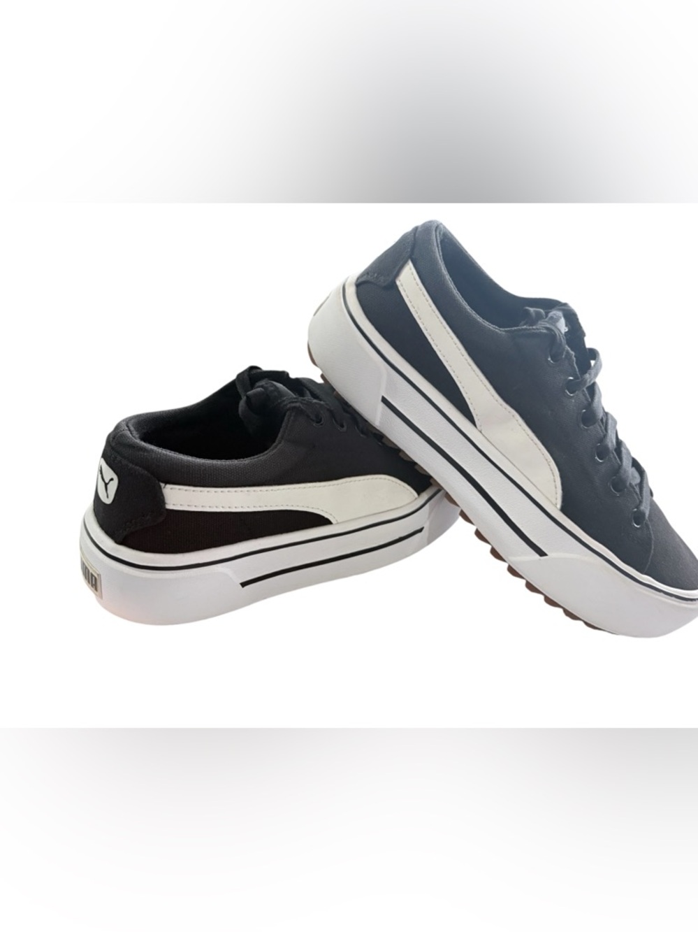 Puma Women's Kaia Platform Casual Black-White Gum Sole Sneaker Sz 6 Blokecore